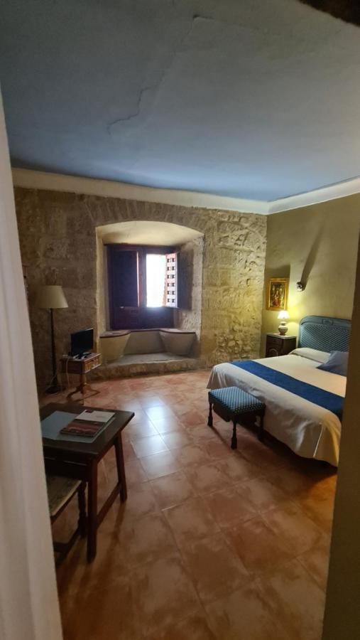 Casa Palacio Conde De Garcinarro Huete 외부 사진