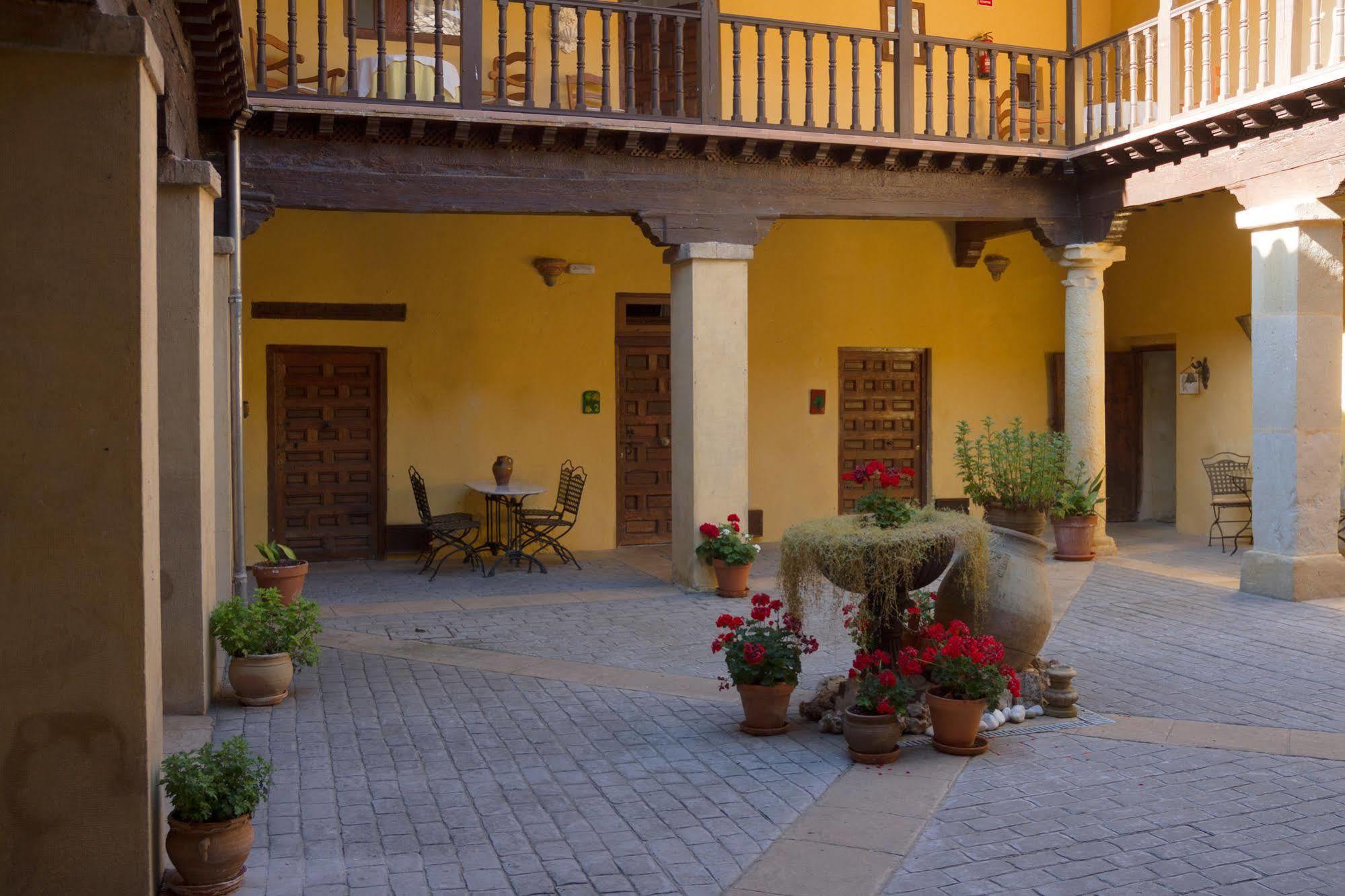 Casa Palacio Conde De Garcinarro Huete 외부 사진
